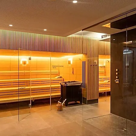 Wunnerswat Hotel 4*