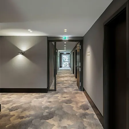 Wunnerswat Hotel 4*