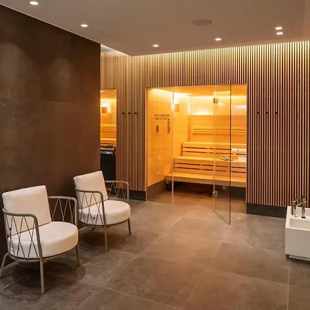 Wunnerswat Hotel 4*