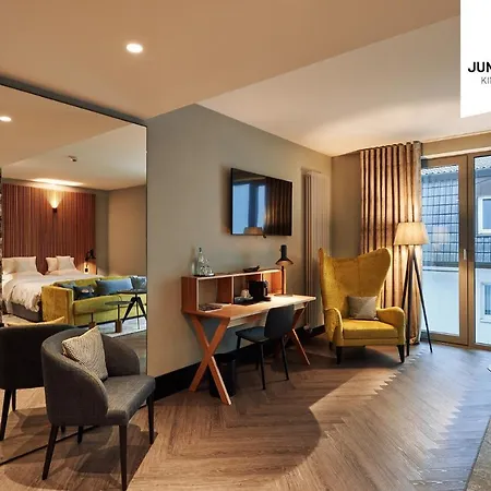 Wunnerswat Hotel 4*